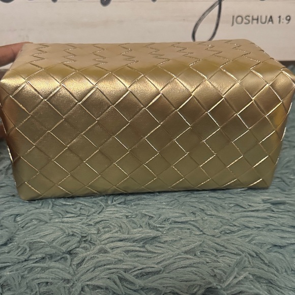 Bath & Body Works Gold Quilted Cosmetic Bag - Picture 3 of 5